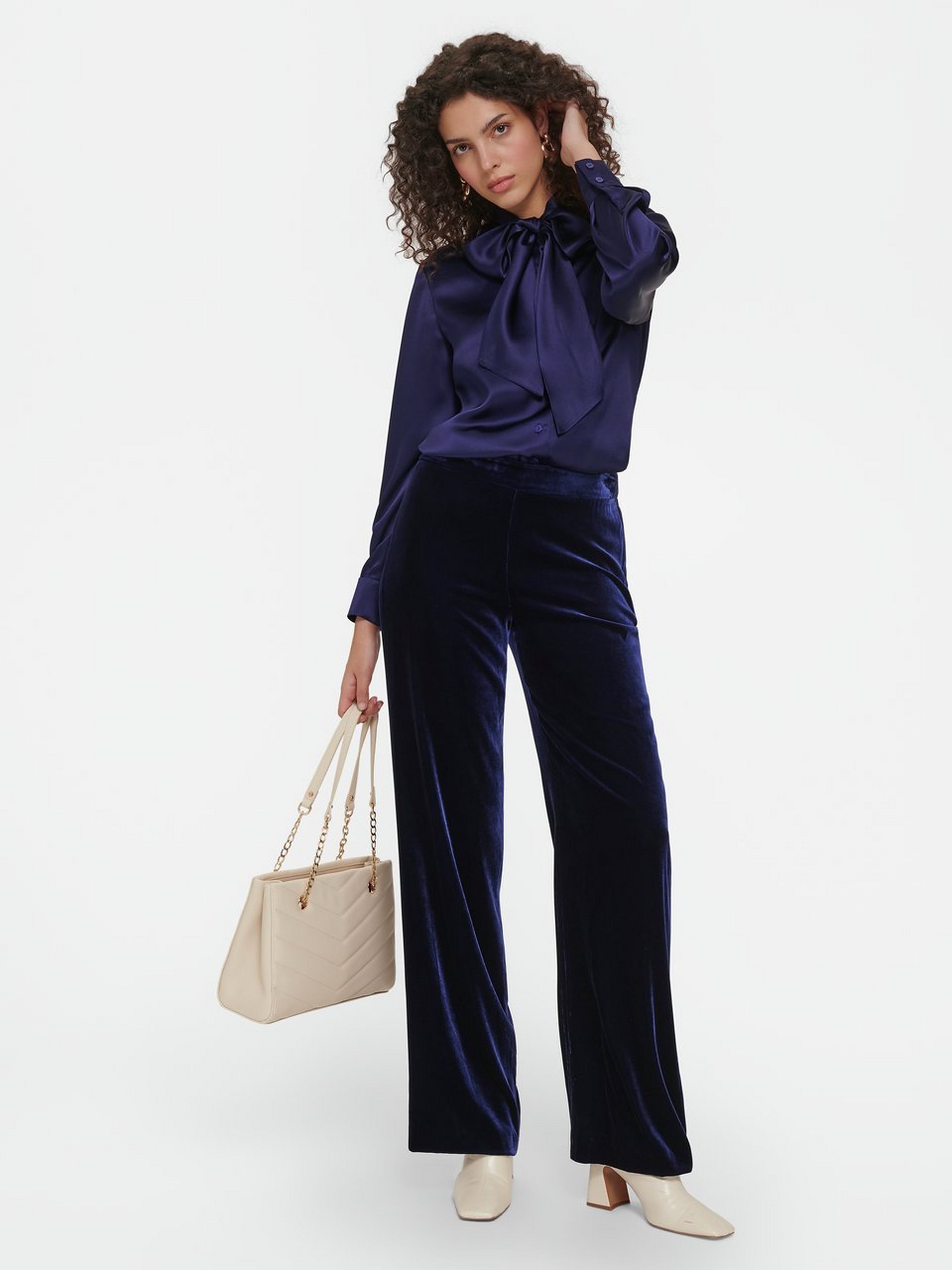 Seiden-Bluse mit Schluppe