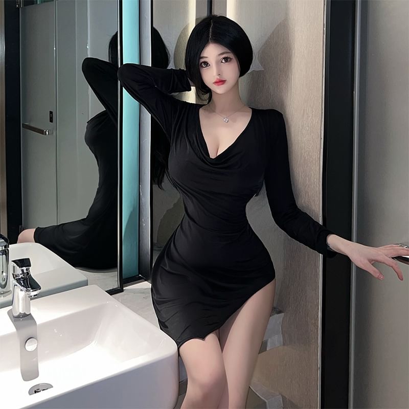LONGNIGHT - Mini-lingeriejurk met lange mouwen en één schouder, effen en zijsplit
