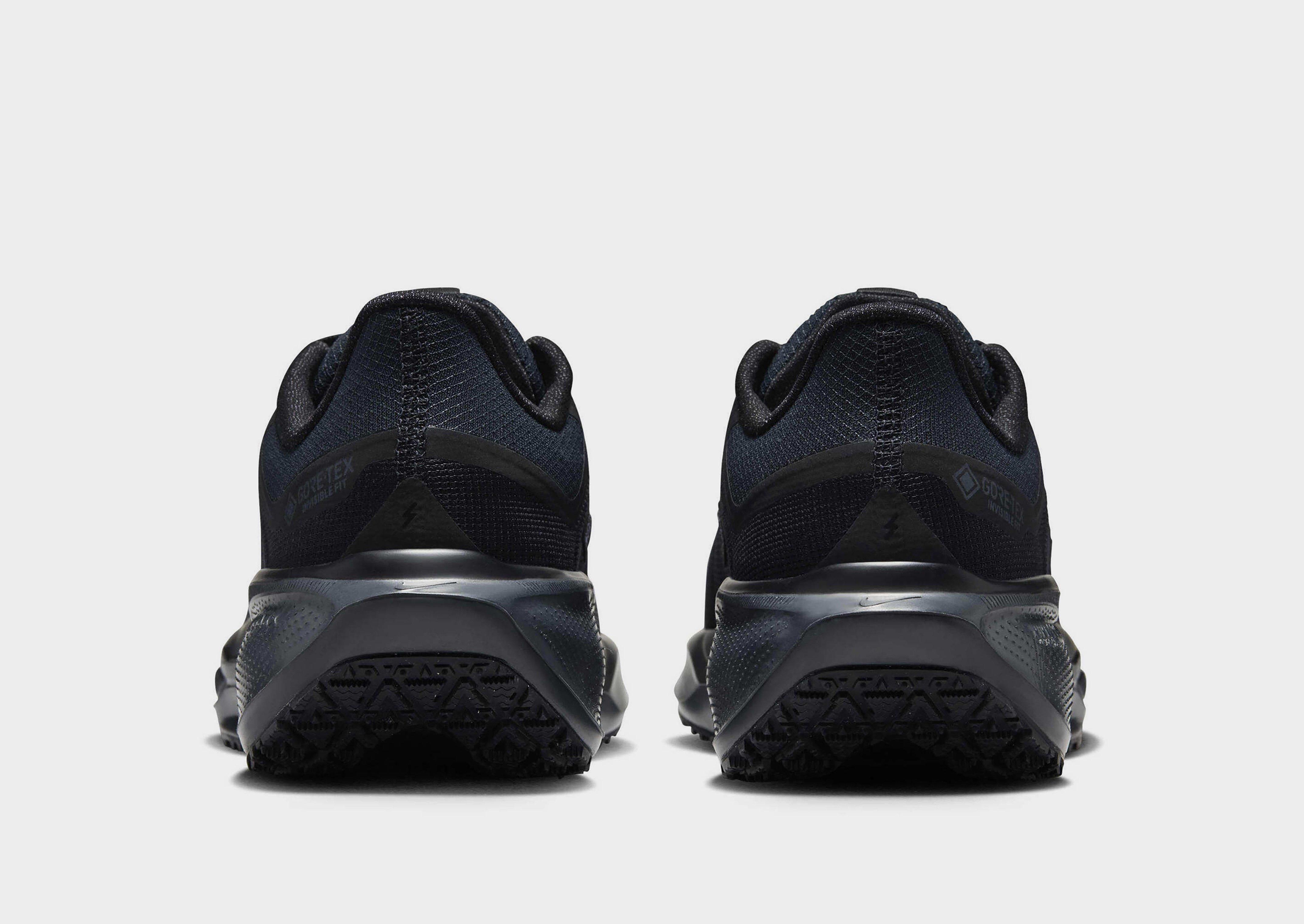 Nike WOMEN'S WATERPROOF ROAD