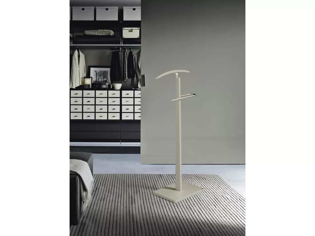 Valet de nuit - H114cm x L48cm x P28cm - hêtre massif taupe - Smart