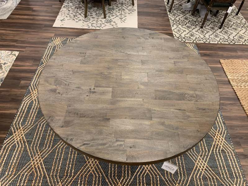 Mesa de jantar redonda de 60 polegadas - acabamento natural envelhecido