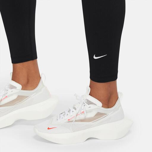 Nike Sportswear Essential