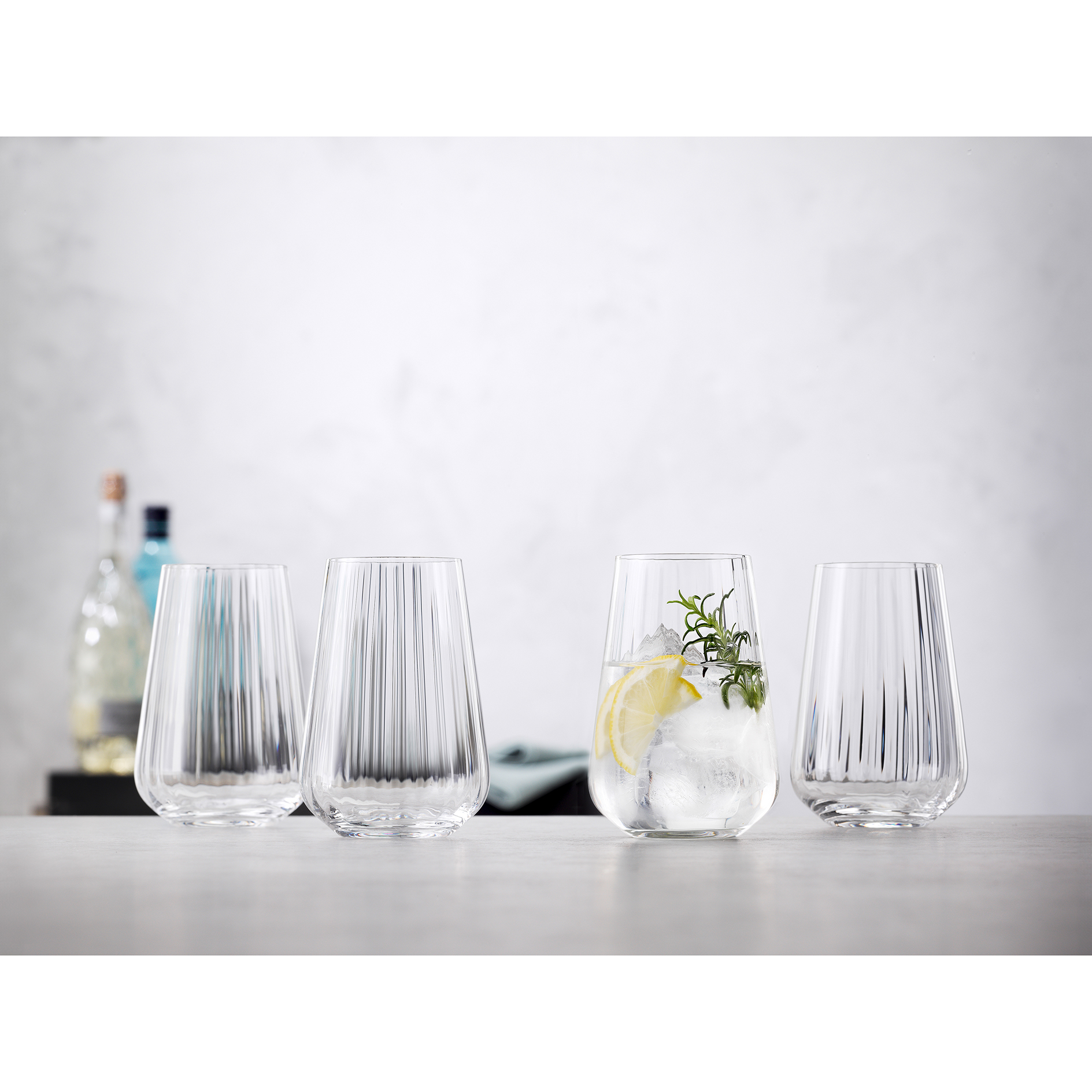 Longdrinkglas - klar - welliges Kristallglas - 380 ml
