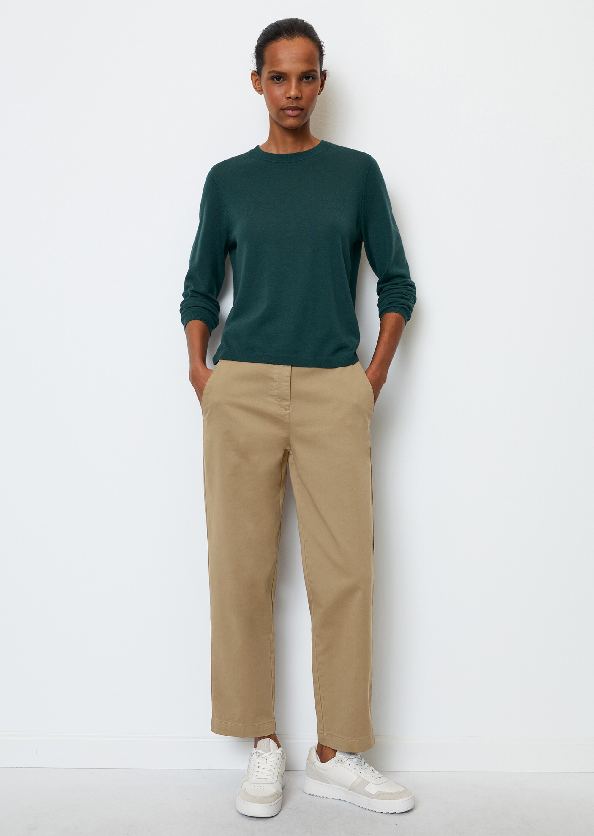 Eleganter Feinstrick-Pullover slim fit aus reiner Merinowolle