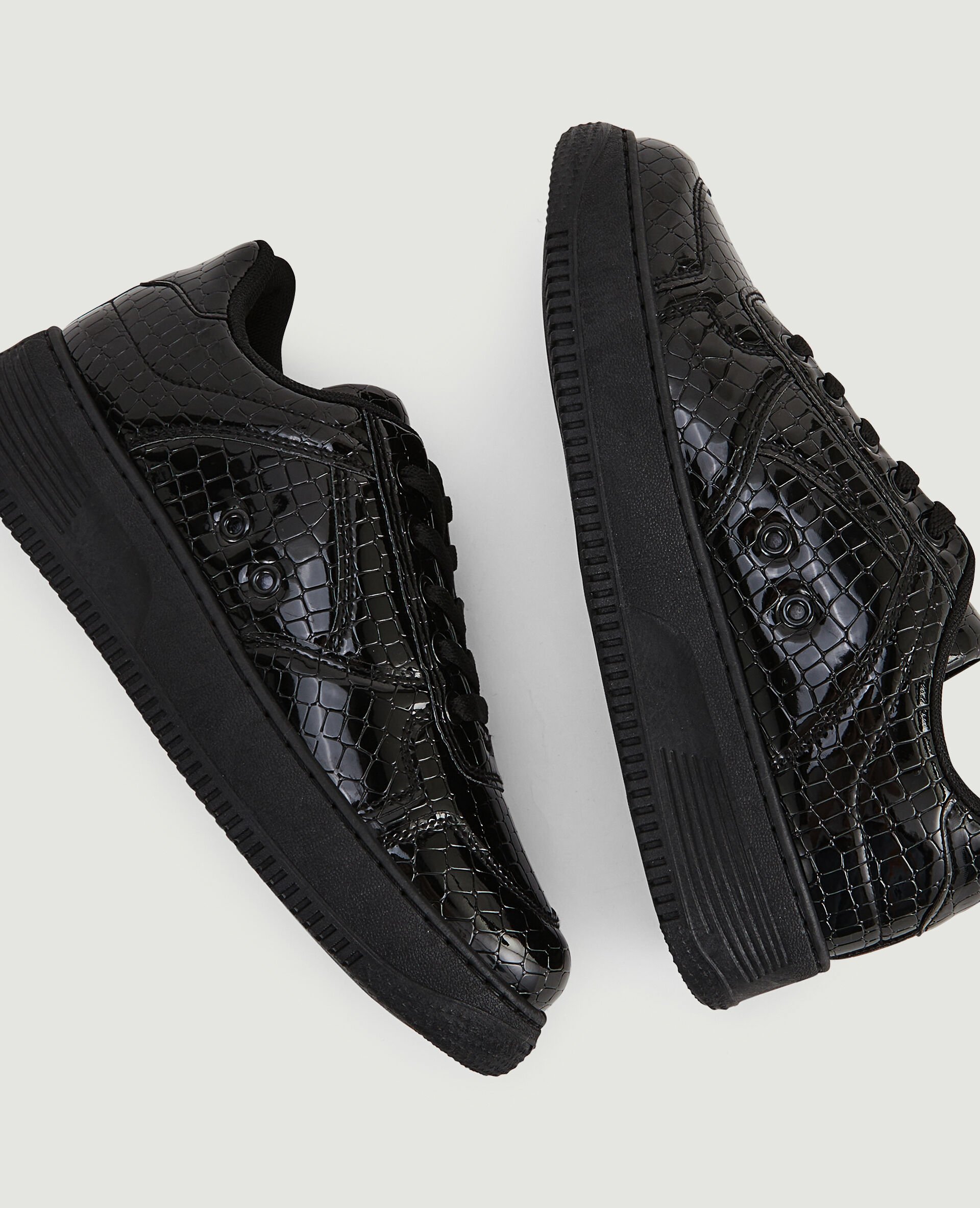 Sneakers en simili effet croco verni - Noir