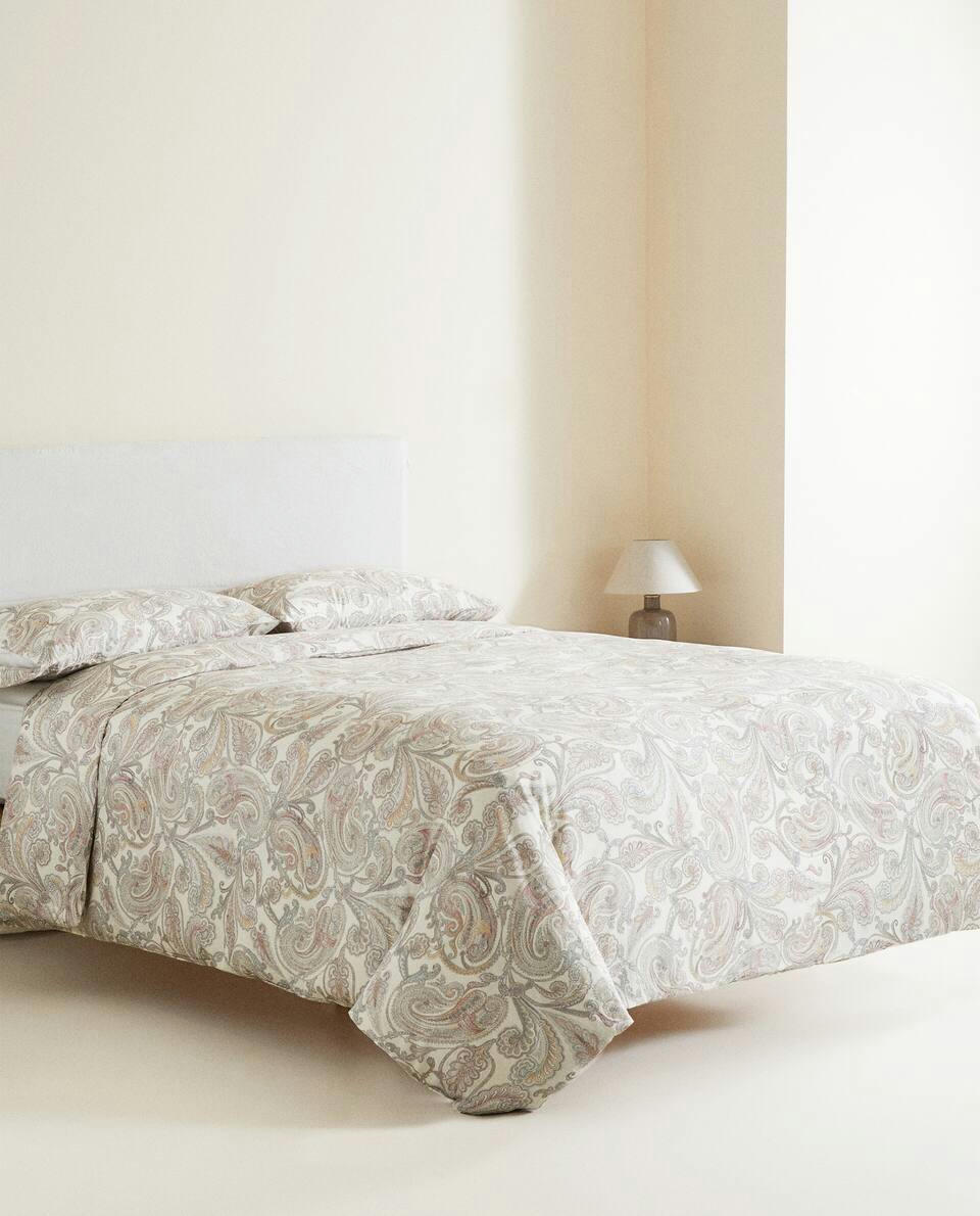 CAPA DE EDREDOM COM ESTAMPA PAISLEY