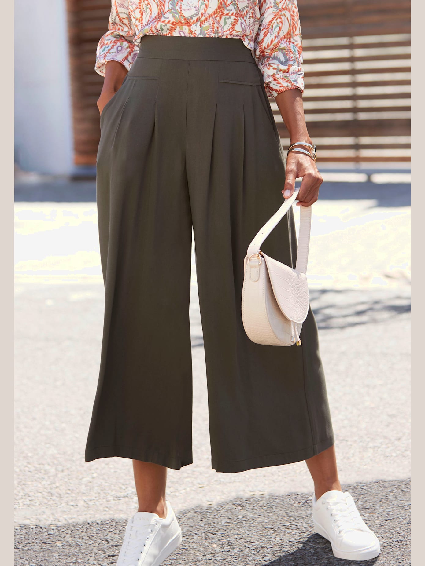 Jupe culotte large ceinture avec élastique au dos