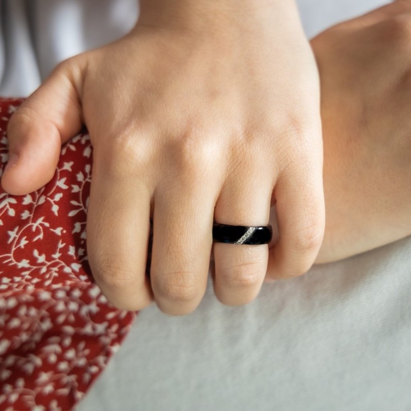 Beau Coffret Bague Femme Céramique Ornée Zirconium