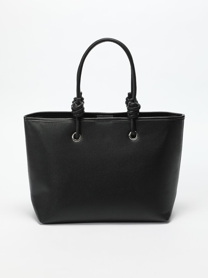 Bolsa preta em couro sintético com nó.