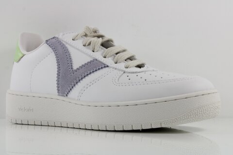 Victoria Sneaker