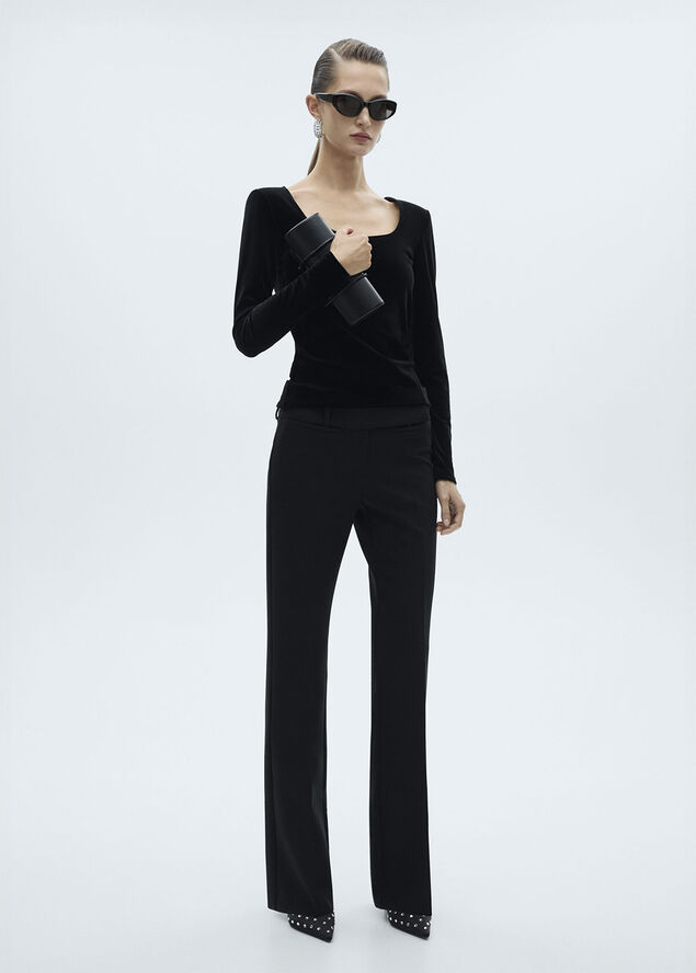 MANGO Low-cut velvet t-shirt Black