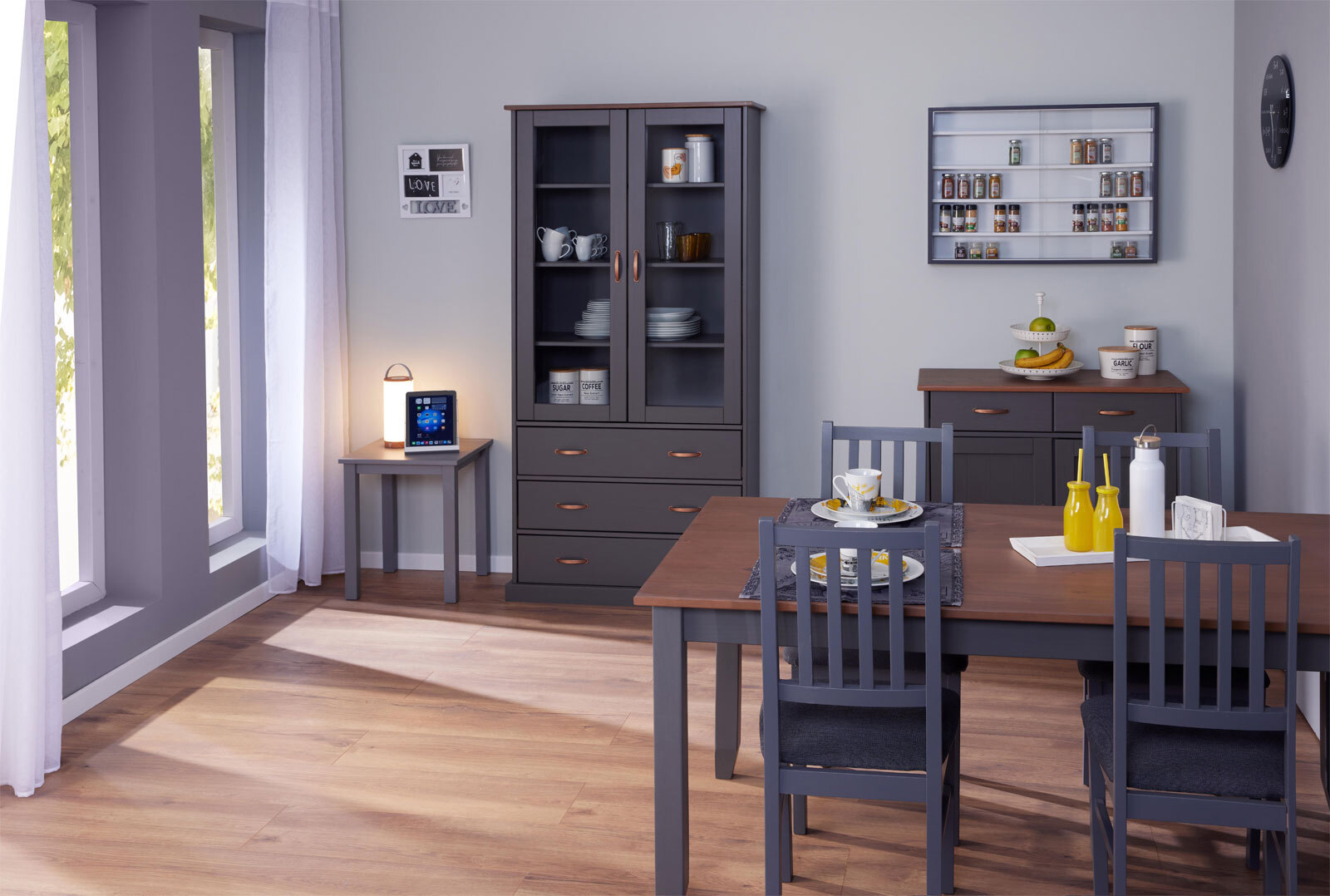 Vitrine Niclas Massivholz grau/braun 90x190x38,4 cm