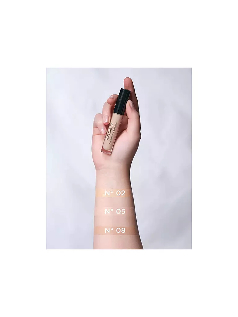 ARTDECO GREEN COUTURE Luminous Concealer (2 Yellow) camel