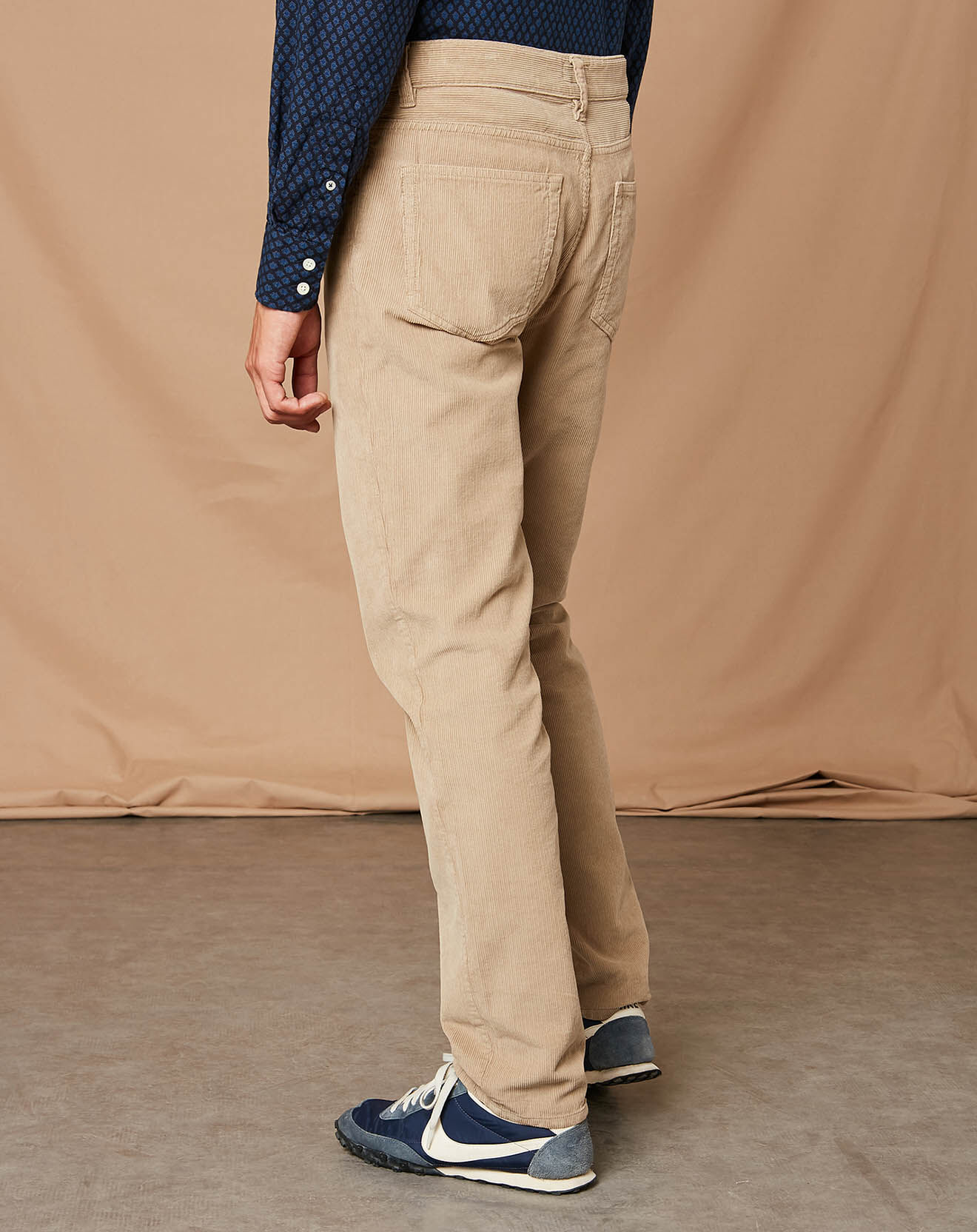 Hartford Pantalon en velours côtelé Tim beige
