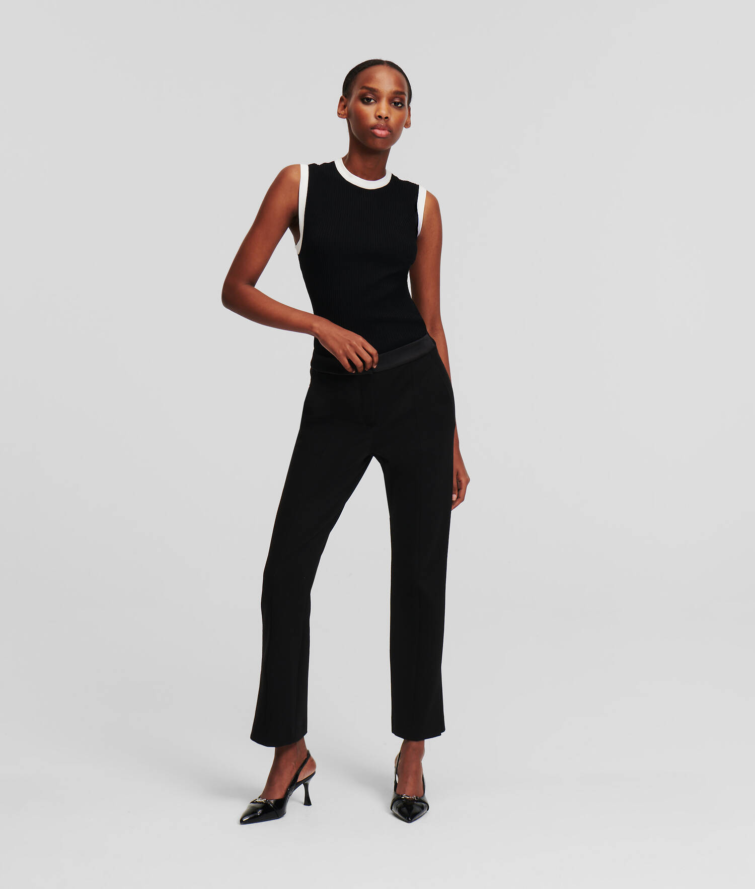 PANTALON EN PUNTO