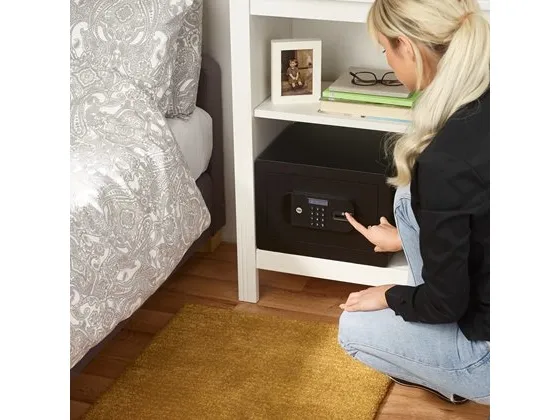 Yale YSFB/250/EB1, Bærbar pengeskab, Sort, Kode, Fingeraftrykslæser, Nøgle, 20,5 L, Gulv/væg, 250 mm
