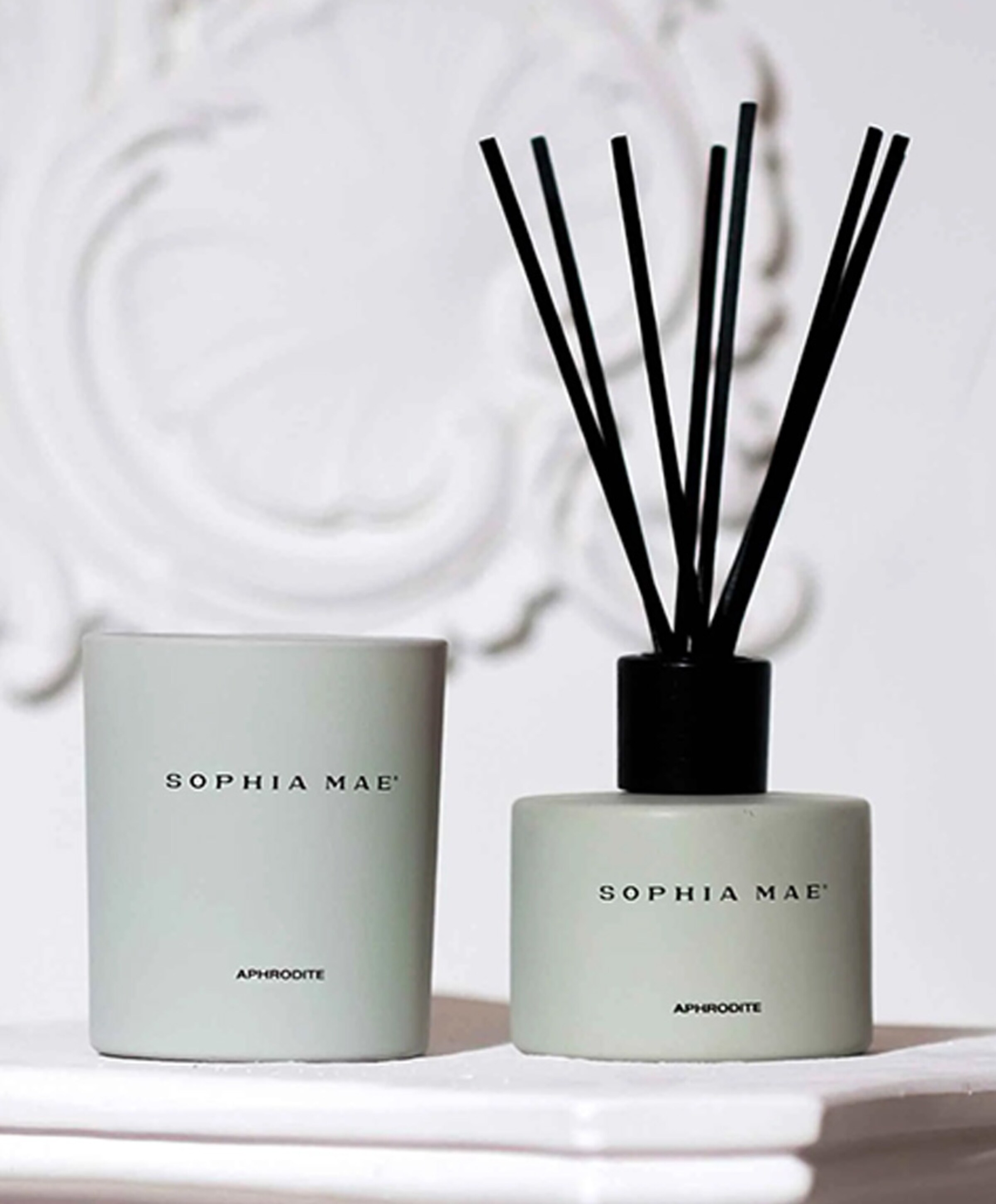 SOPHIA MAE Geurkaars Aphrodite midi