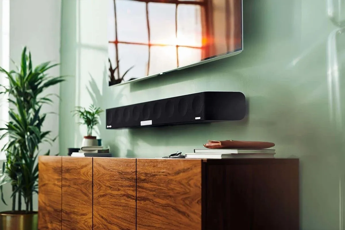 Sennheiser Ambeo SoundBar Max   Audioquest NRG-Y2 (2 m) et Forest HDMI 48 (1,5 m) Barres de son