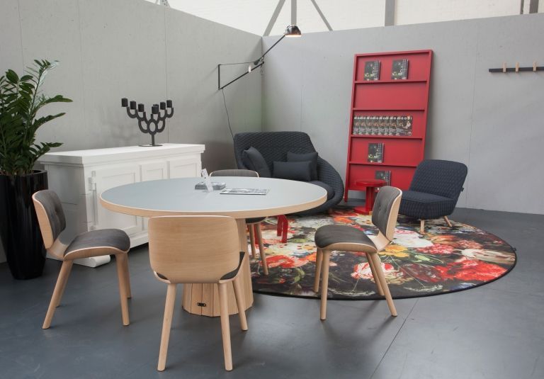 Moooi Oblique boekenkast small zwart