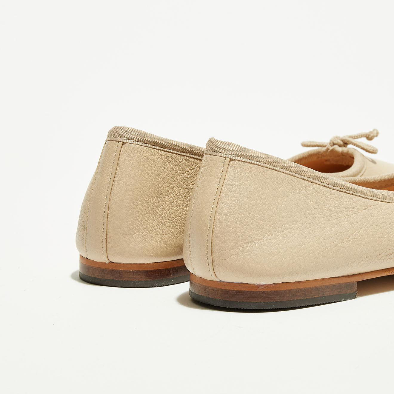 Quartier Latin Ballerines en Cuir Elise beiges