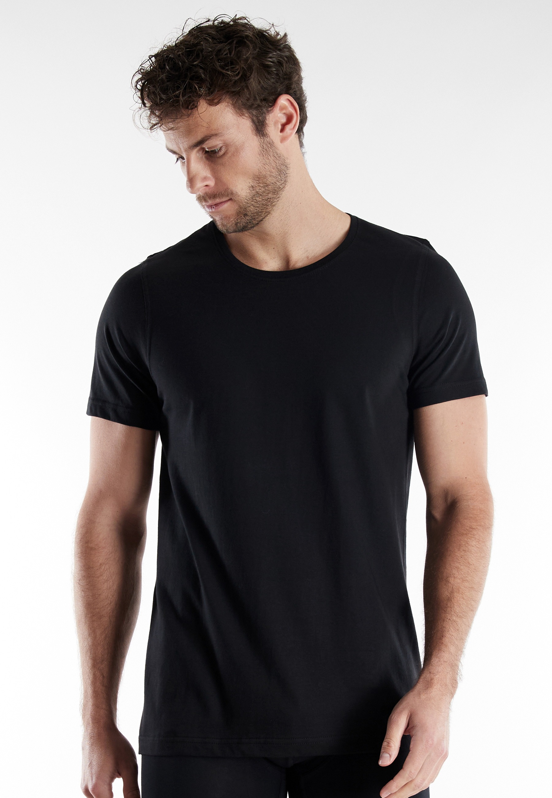 bugatti T-Shirt »Bari«, Rundhalsausschnitt, Kurzarm, basic, Baumwolle, weich, bequem