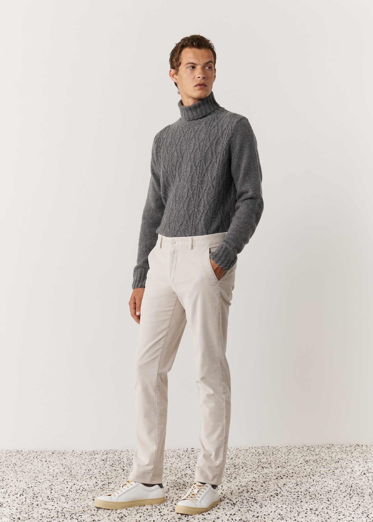 Chino slack skinny en velours côtelé uni gris