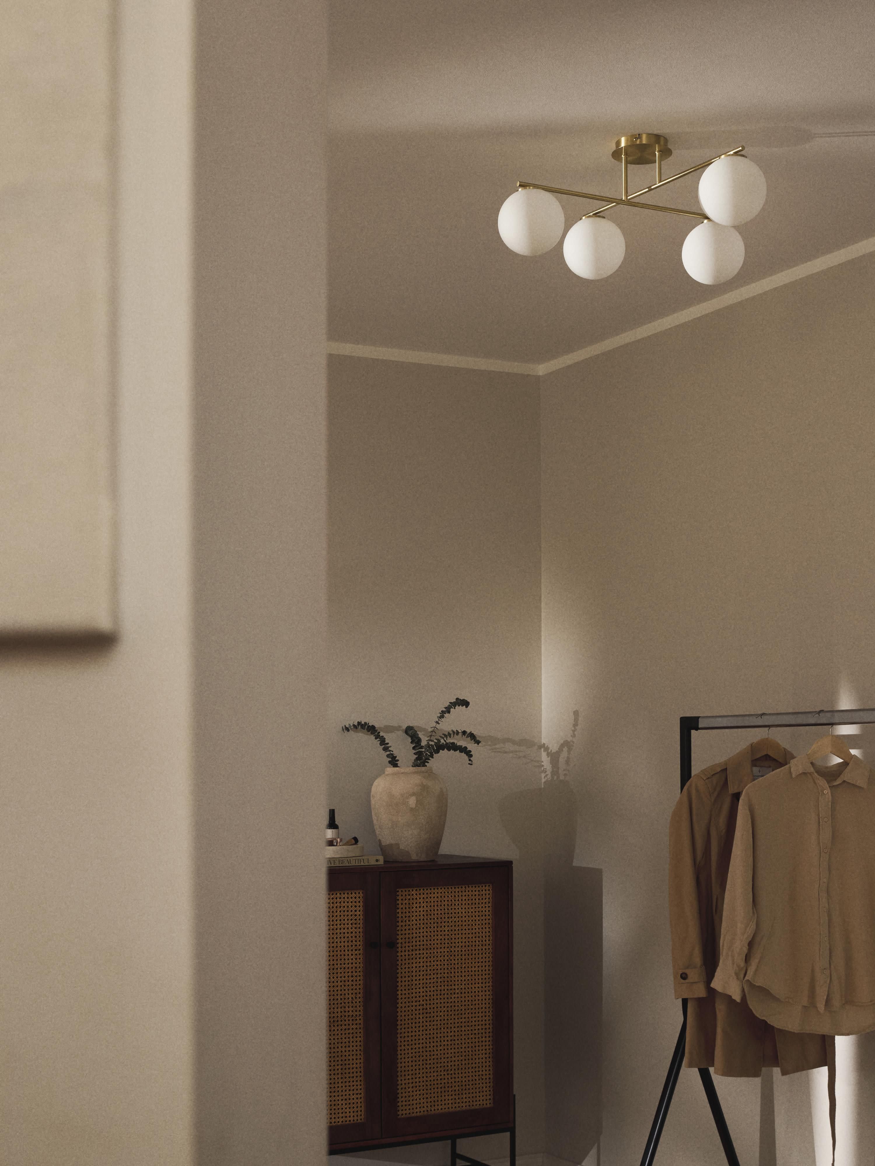 Plafondlamp Atlanta van opaalglas