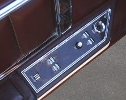 Oldtimer fahren Lincoln Continental