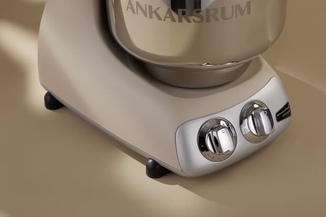 Ankarsrum Assistant Original køkkenmaskine AKM6230HB (beige)