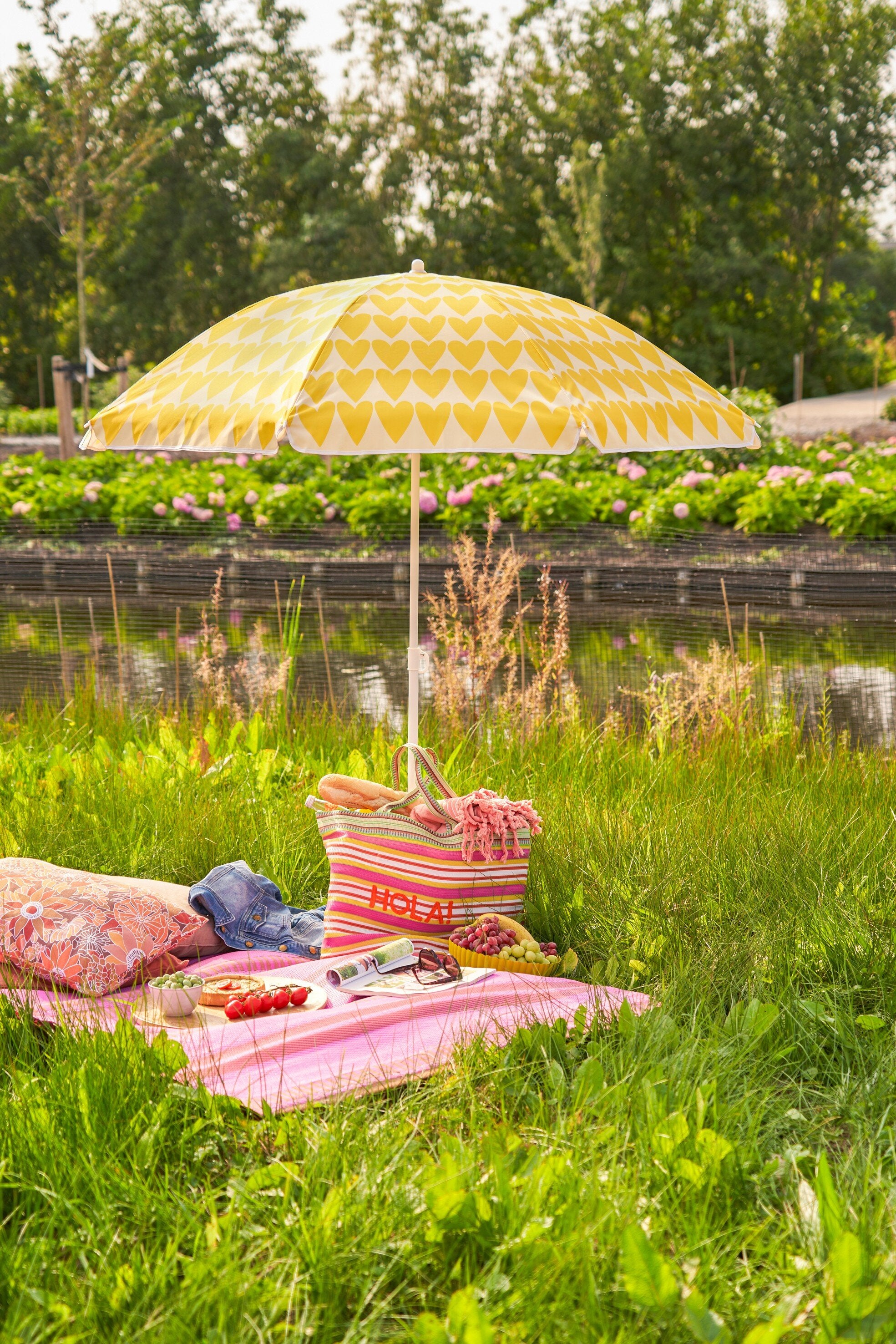 Mica Decorations Parasol hart geel - h180xd160cm