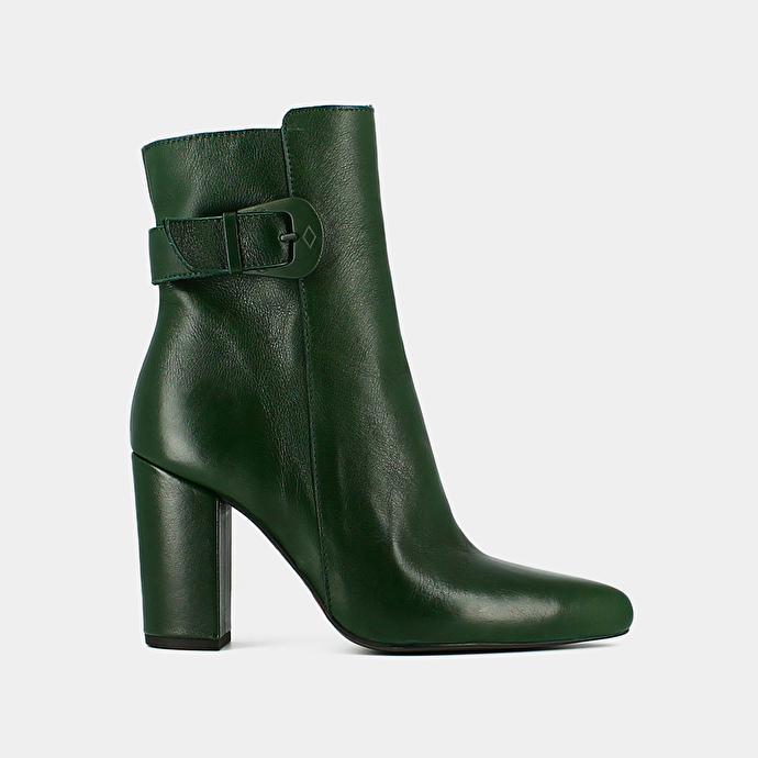Bottines à bouts pointus et boucles  en cuir vert sapin
