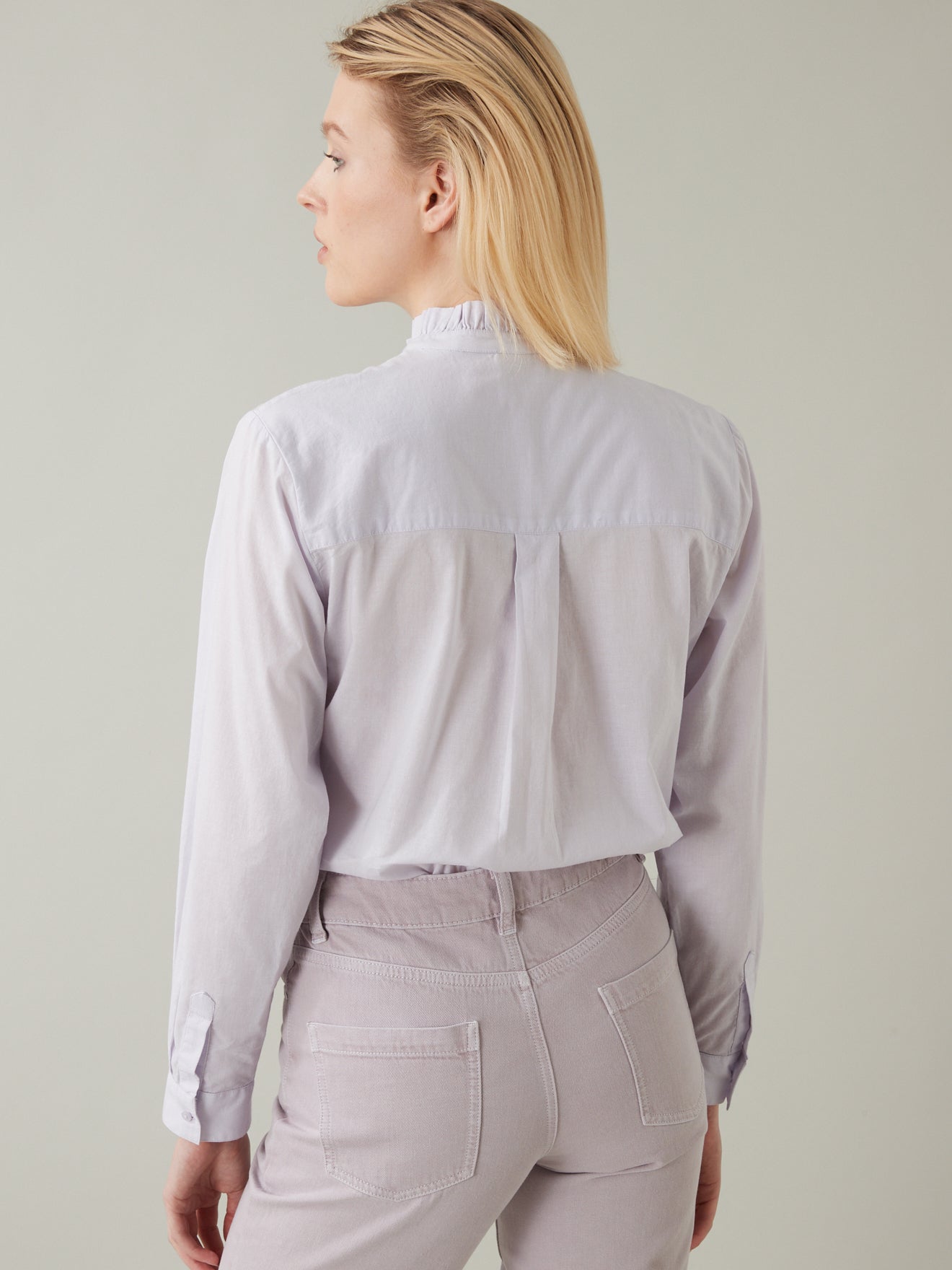 Blouse col froufrou femme