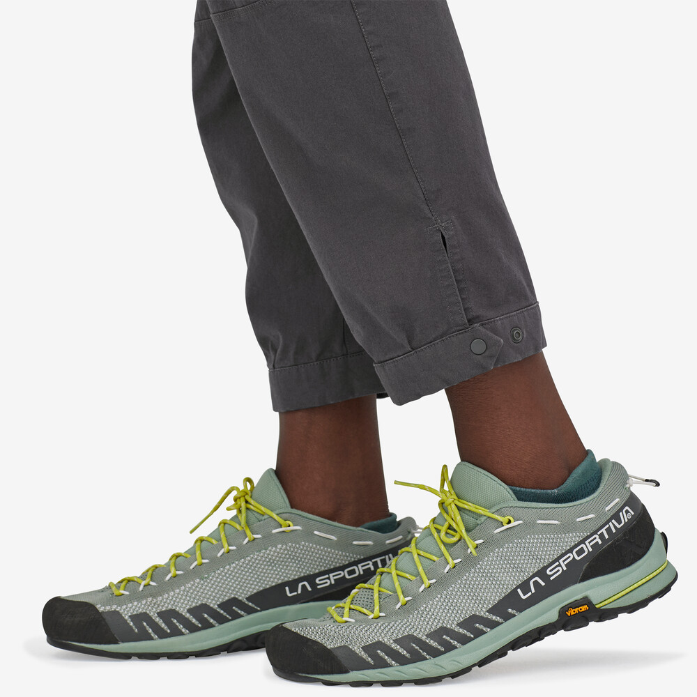 Caliza Rock Hose für Damen – Kurz