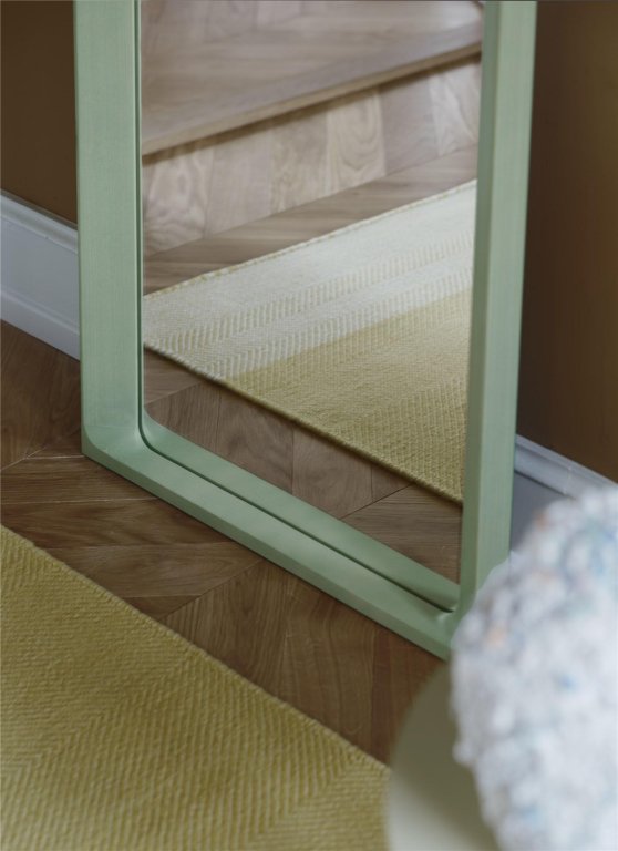 Muuto Arced spiegel 80x55 Lilac