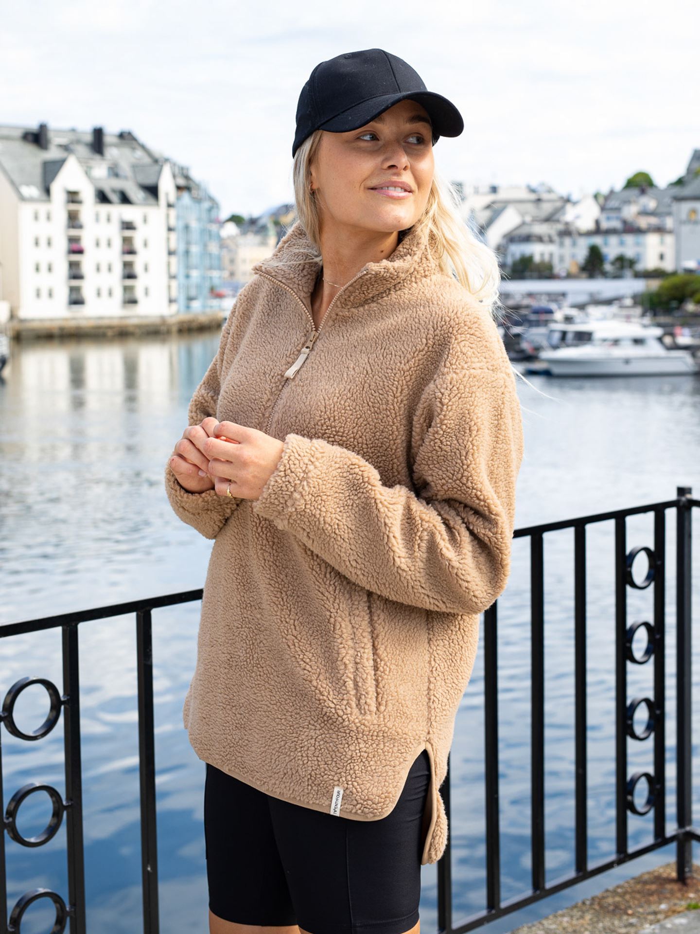 Mellow Pile Half Zip