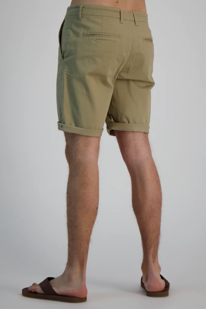 BEACH MOUNTAIN Herren Short