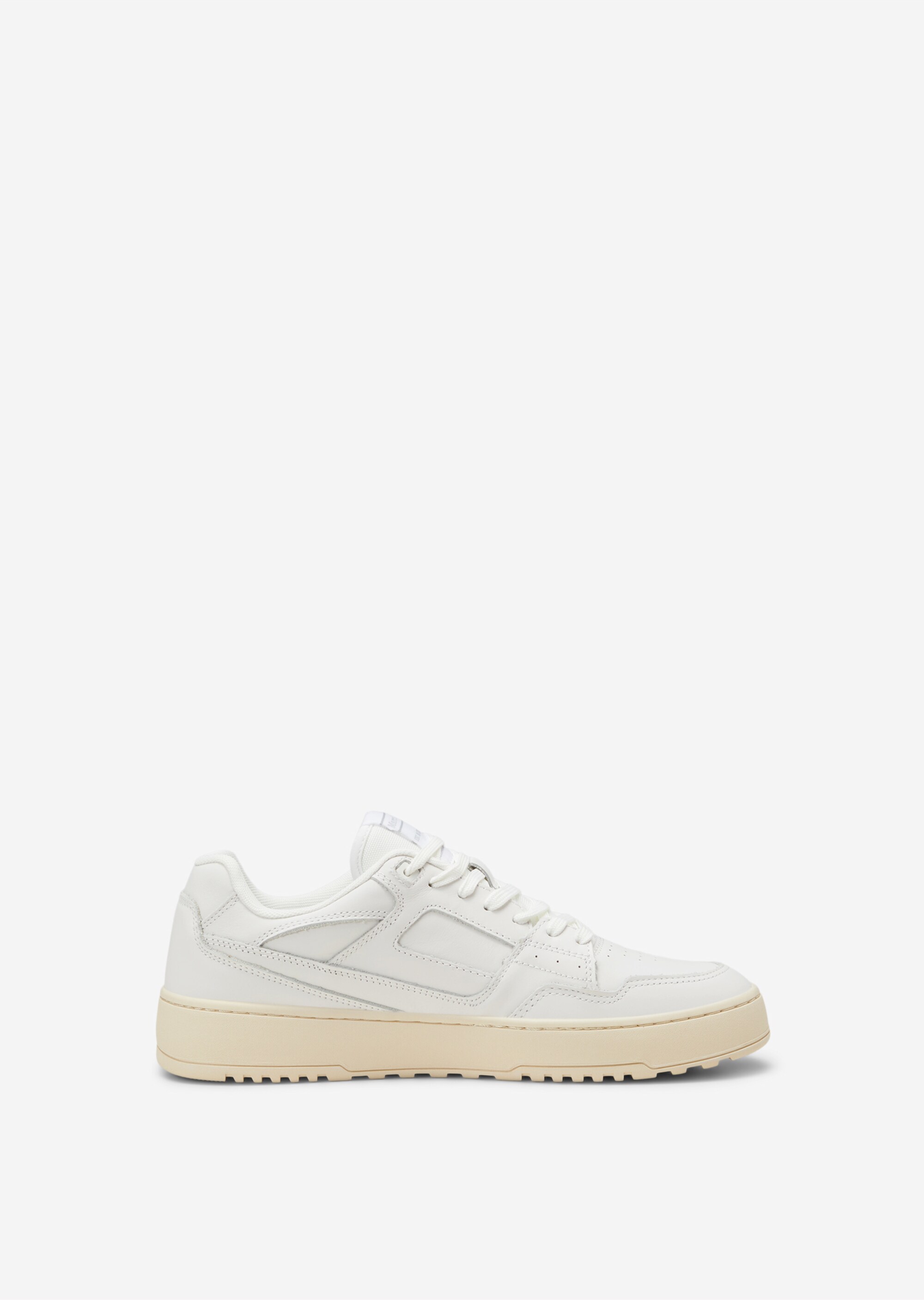 Sneaker mit robuster Gummisohle