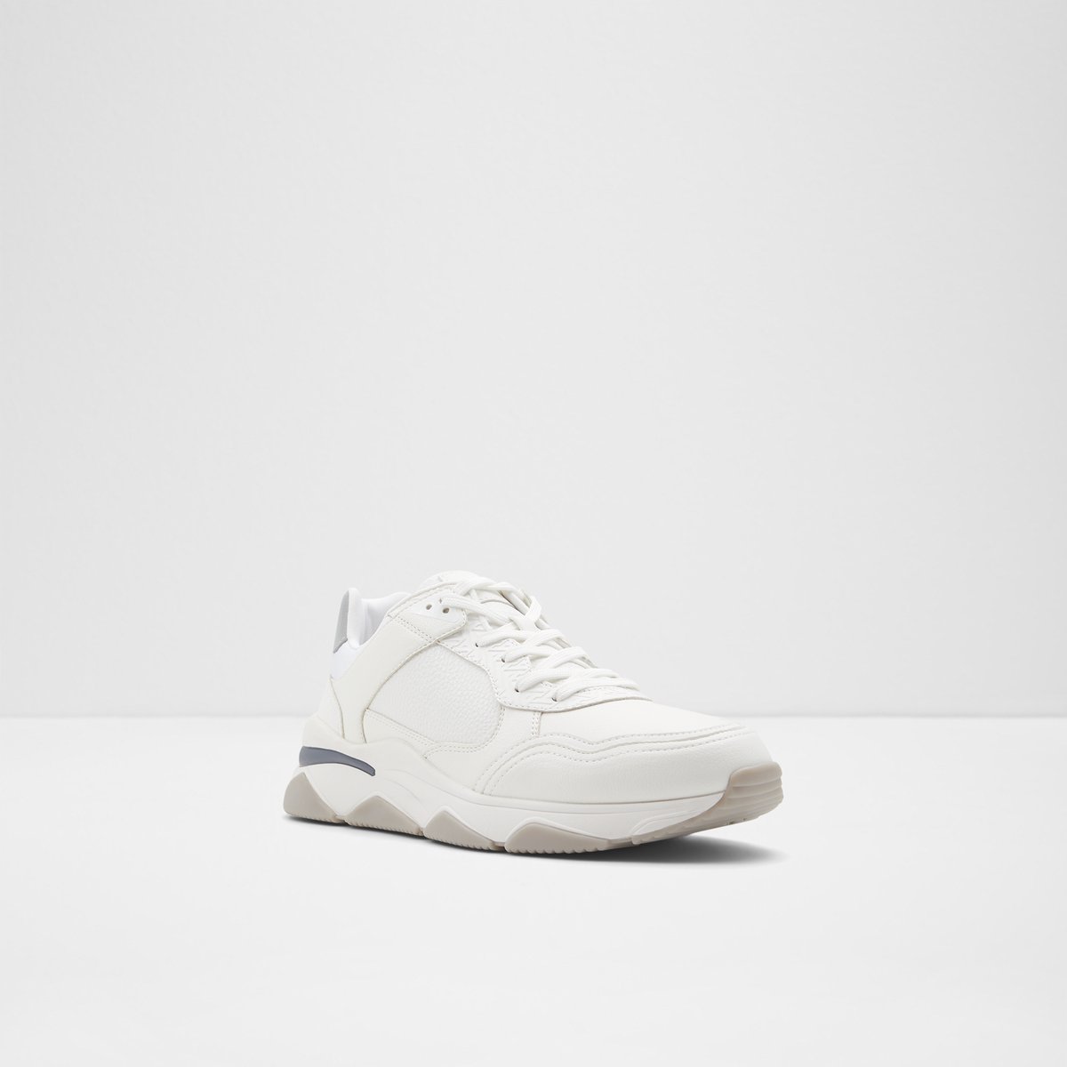 Kyanite White Men Athletic sneakers