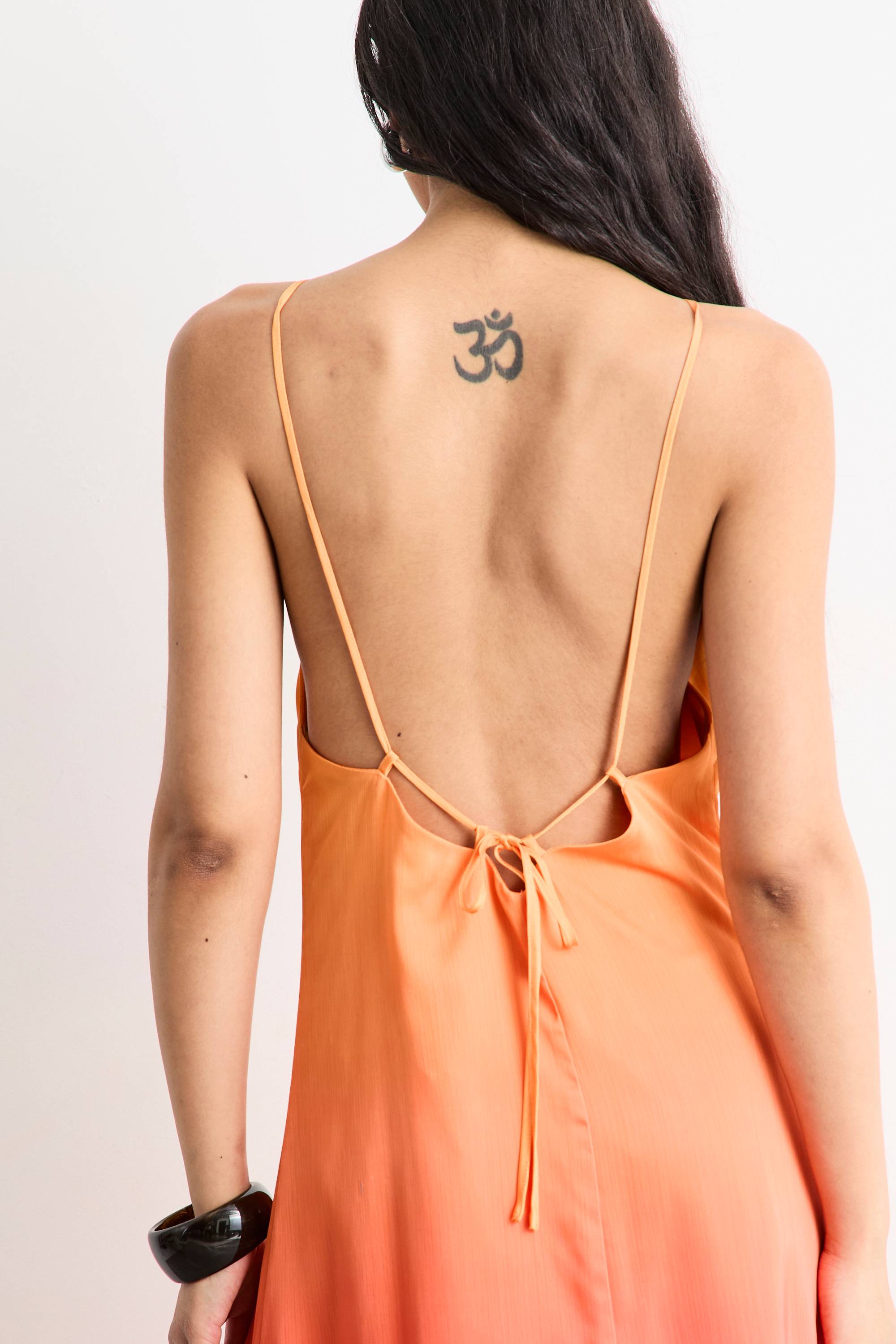 Warehouse Robe Longue Dos-nu En Satin Dégradé Ombré