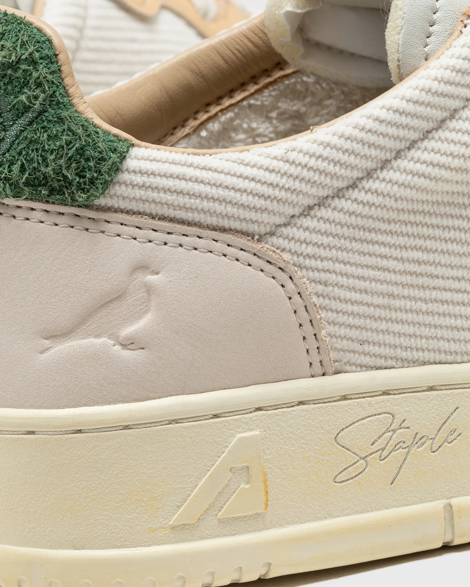 Autry Action Shoes AUTRY 01 LOW STAPLE