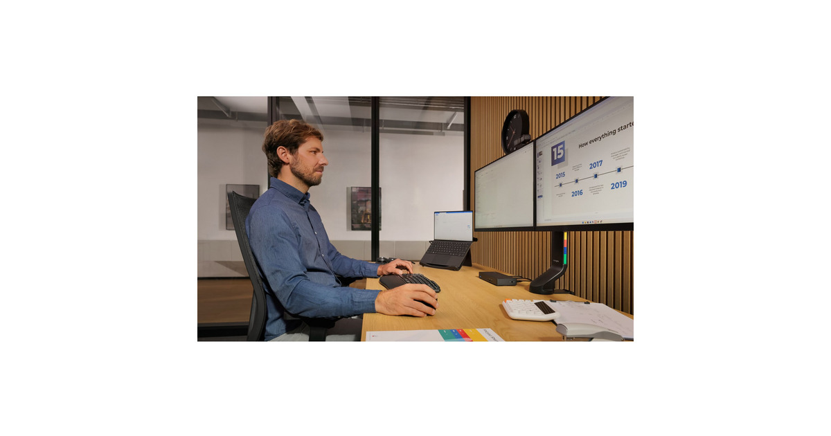 KensingtonSmartFit Easy Riser-laptopstandaard met koelfunctie  (Zwart)