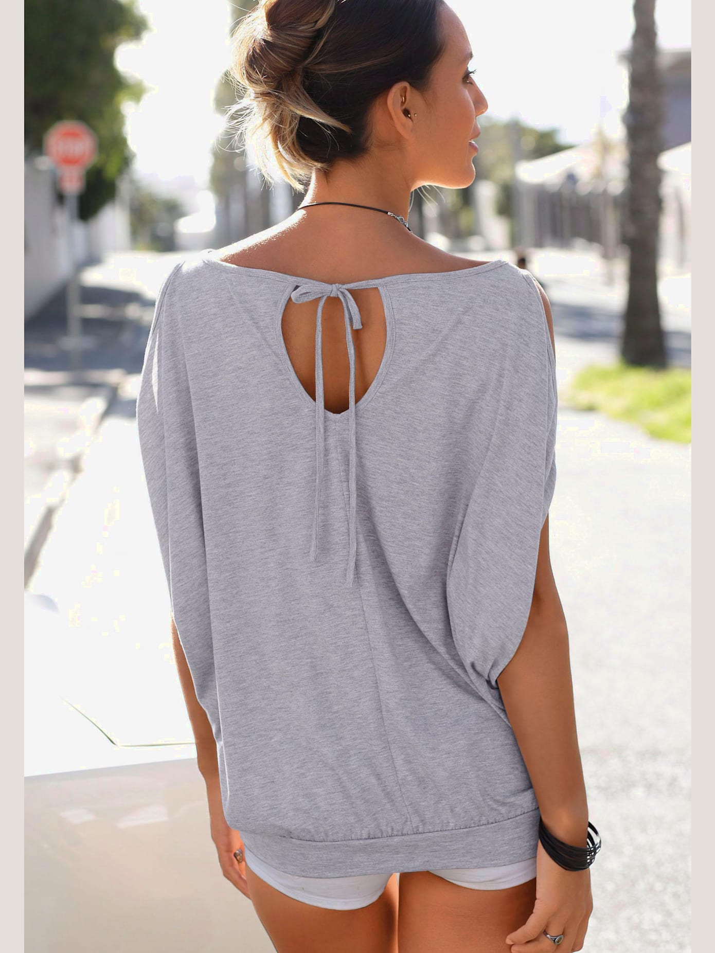 T-shirt de plage coupe affinante, fentes aux manches