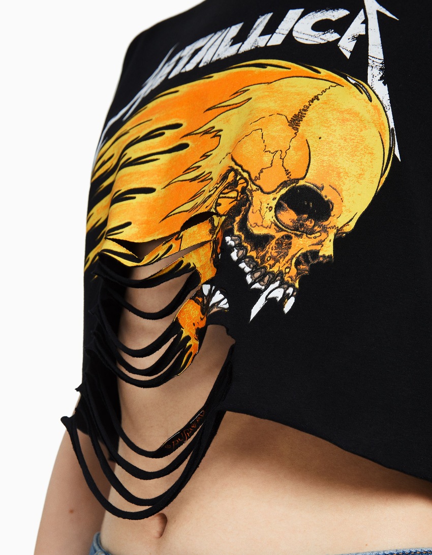 Camiseta de manga curta com estampa do Metallica