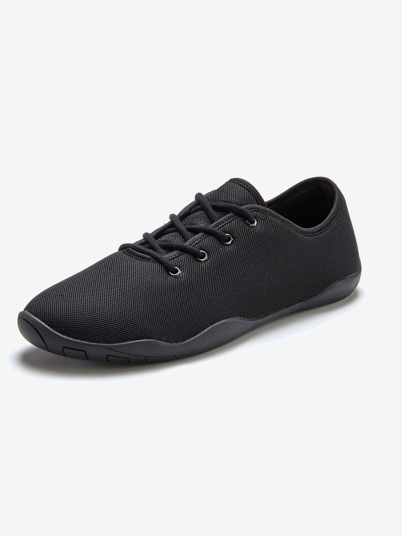 Baskets semelle ultra-plate pour une sensation « pieds nus »