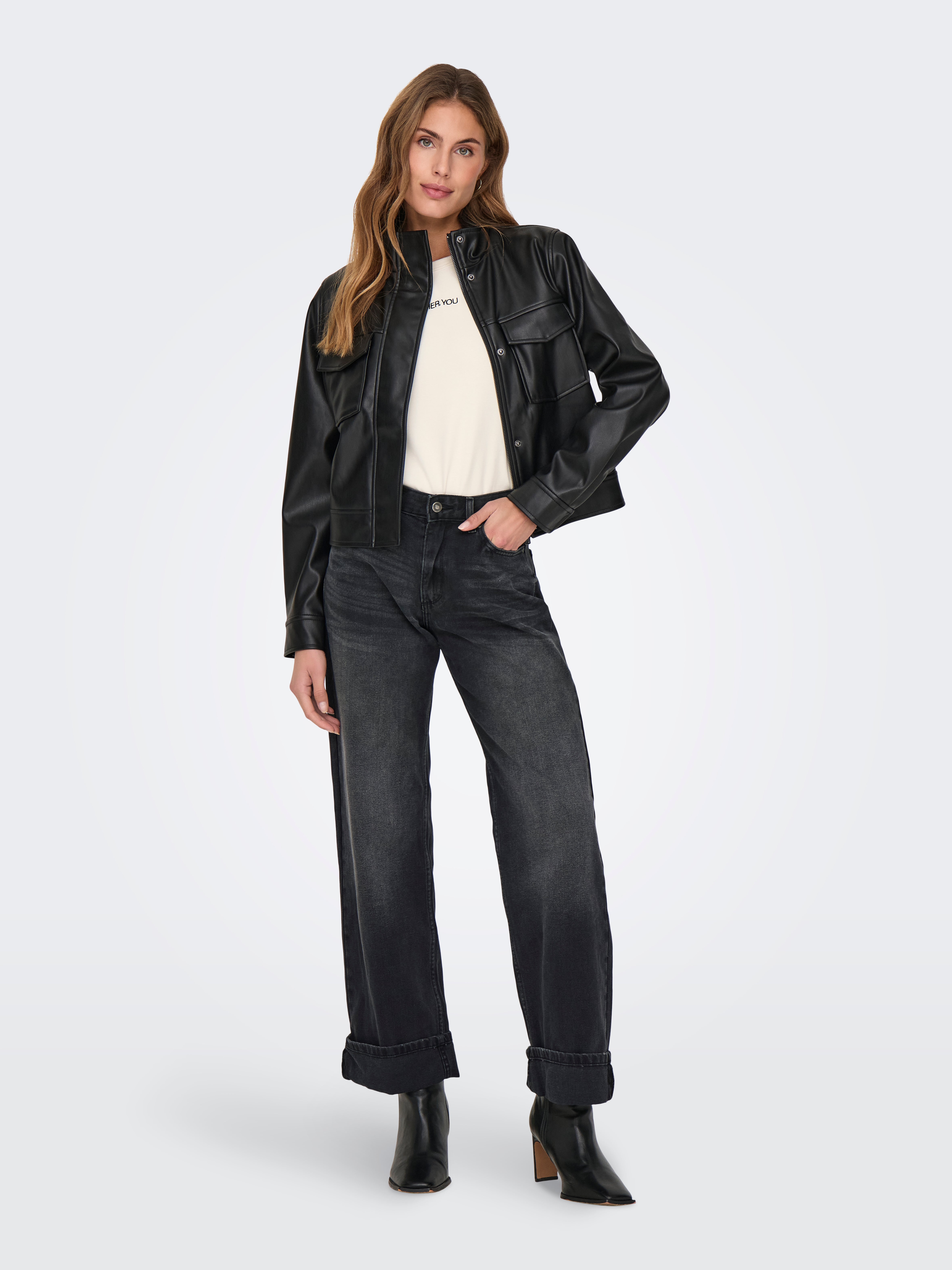 ONLELLA Mittlere Taille Gerade geschnitten Jeans Washed Black