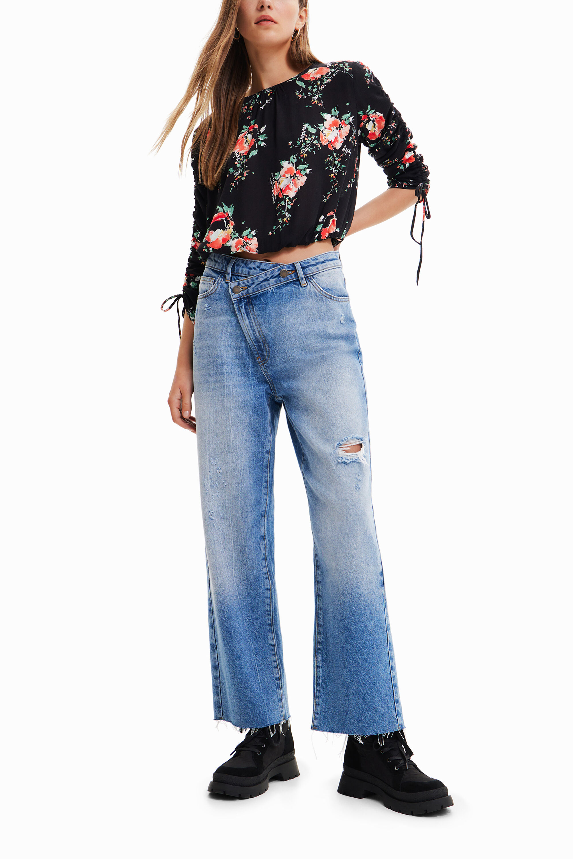 Blouse à manches réglables fleurie