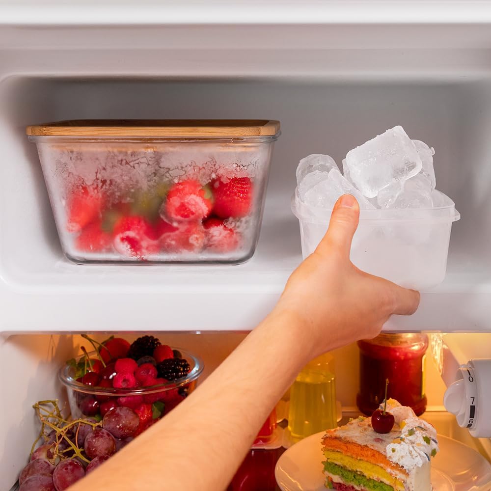 Cecotec Mini Frigo Bolero CoolMarket TT Origin 45 Rouge. Réfrigérateur de Table Rétro 45L, 55 cm de Haut, 44,7 cm de Large, Classe Énergétique E, Bac à Glaçons et Poignée Chromée, Rouge