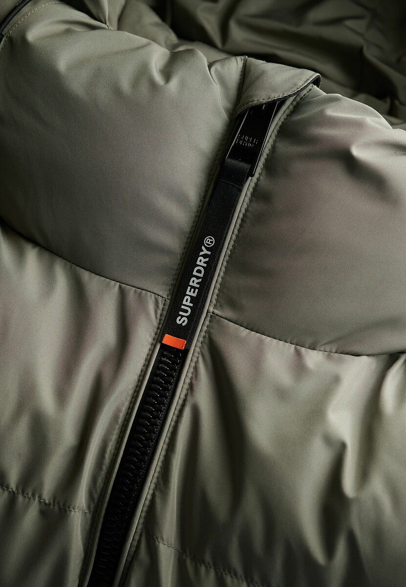Jaqueta de plumas SUPERDRY com capuz esportivo