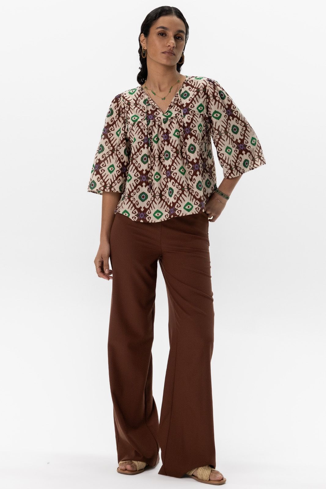 Donkerbruine A-lijn top met ikat print