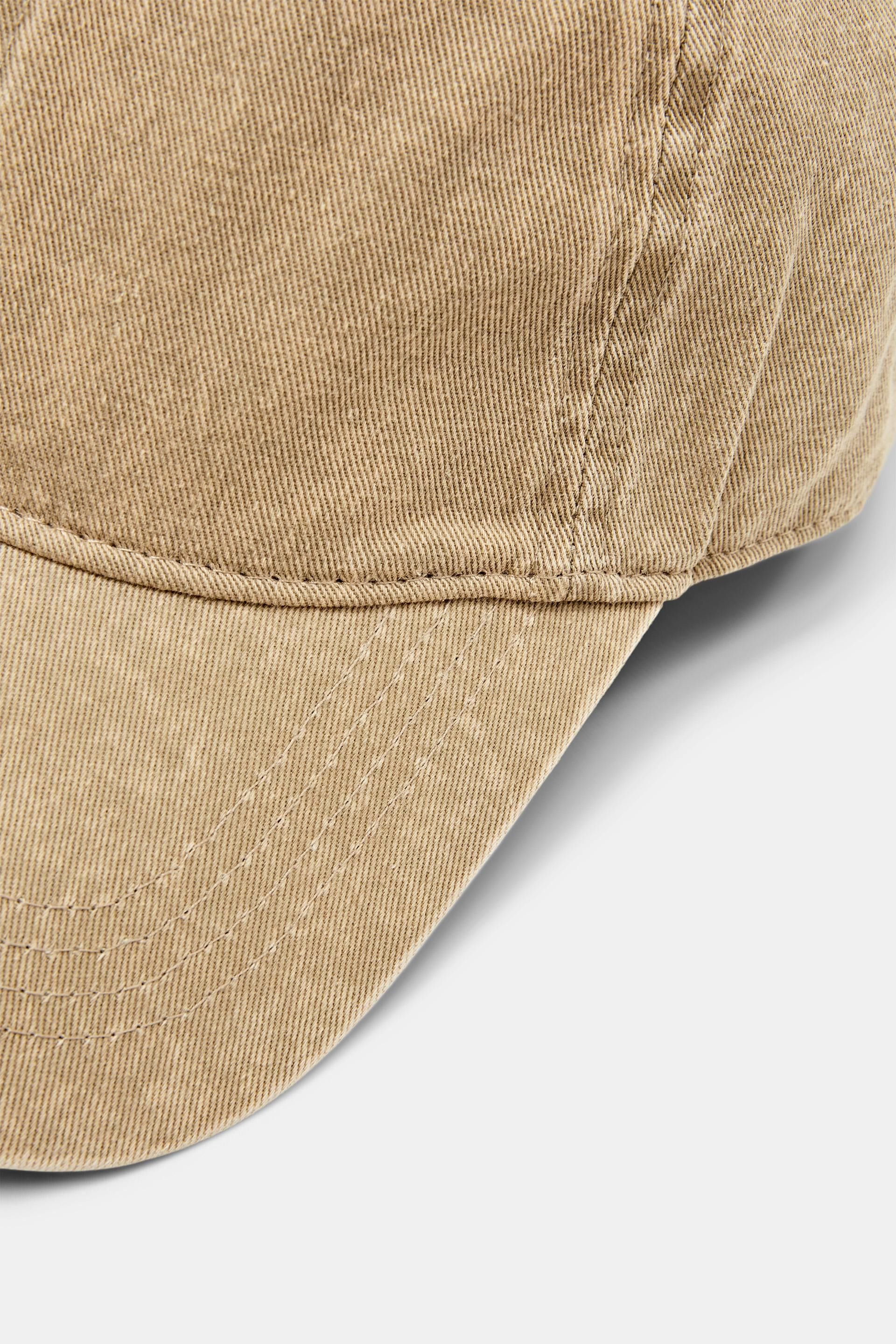 Casquette à visière délavée à l’acide